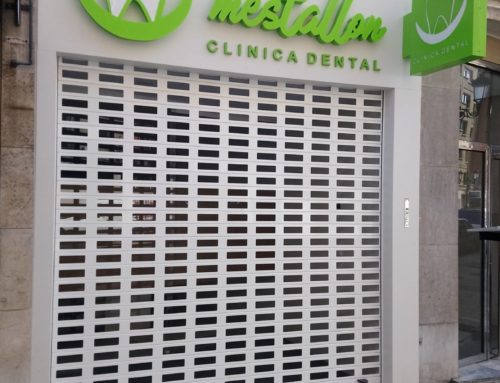 Escaparate Clínica Dental Mestallón